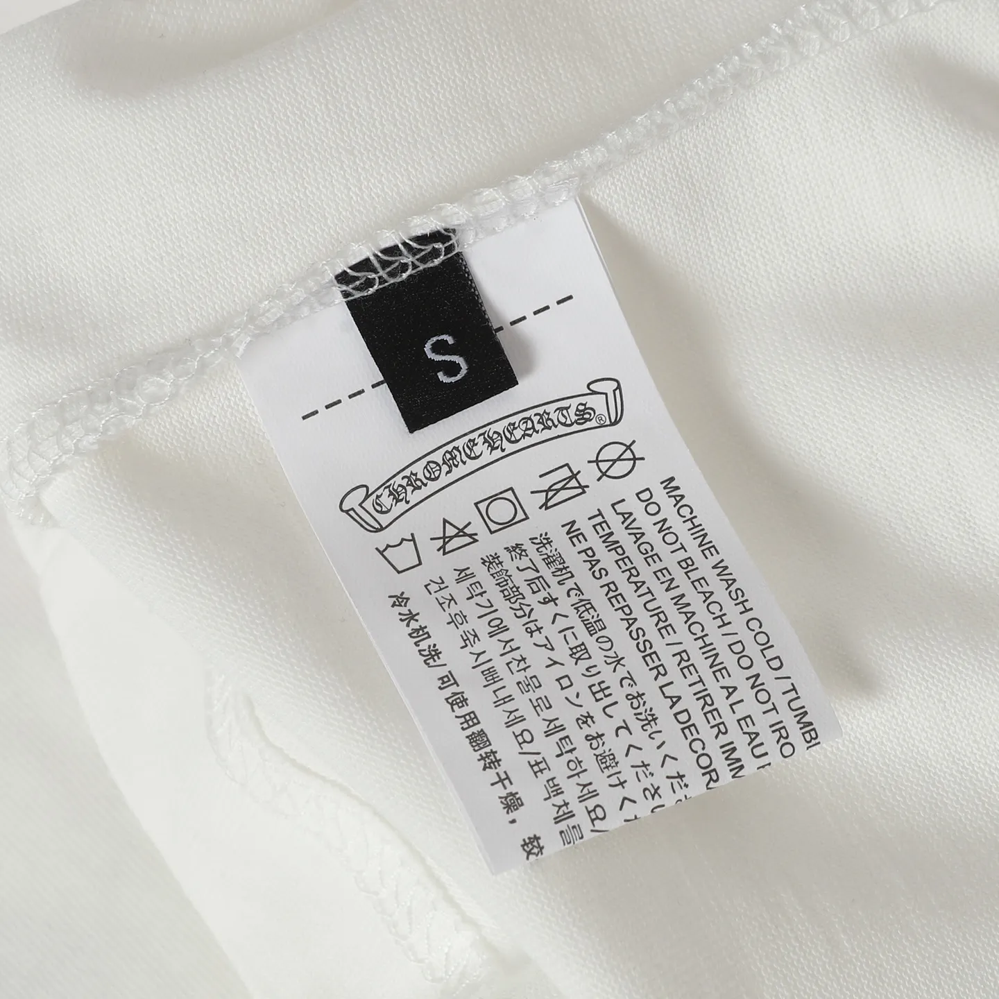 🅿️180 Chrome Hearts 25ss red lips flag printed short-sleeved T-shirt. Loose fit high-density knitted fabric, 280g double yarn, 1*1 double yarn thread, soft and comfortable to the touch, no deformation, os dropped shoulders, loose fit, same style for men and women. Color: White Size: XS-L